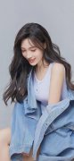 一小我正在两小我㖭 MBA智库